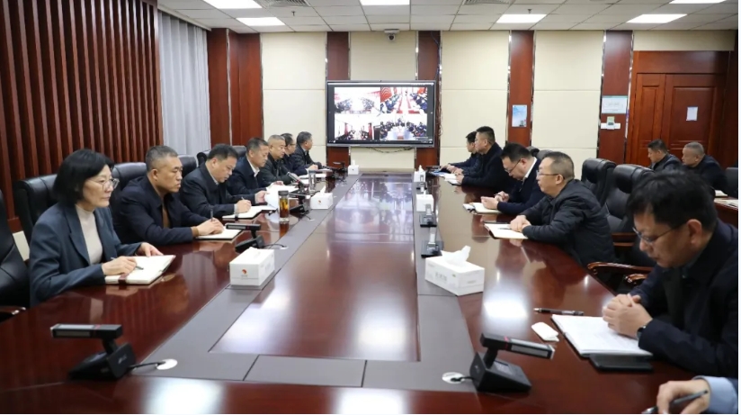 宏河集團(tuán)召開三月份總經(jīng)理安全生產(chǎn)辦公會(huì)1