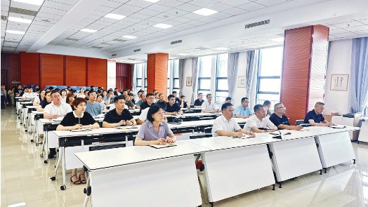 強(qiáng)化安全意識(shí) 夯實(shí)安全根基——宏河集團(tuán)開(kāi)展2025年全員培訓(xùn)1