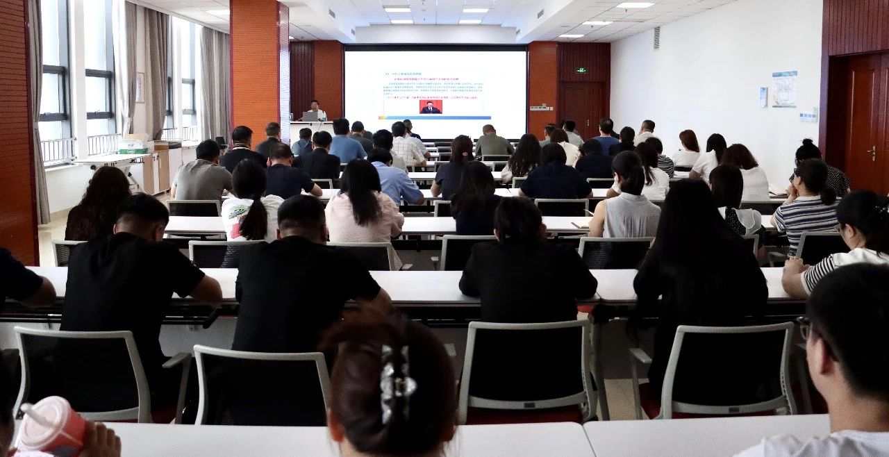 強(qiáng)化安全意識(shí) 夯實(shí)安全根基——宏河集團(tuán)開(kāi)展2025年全員培訓(xùn)3